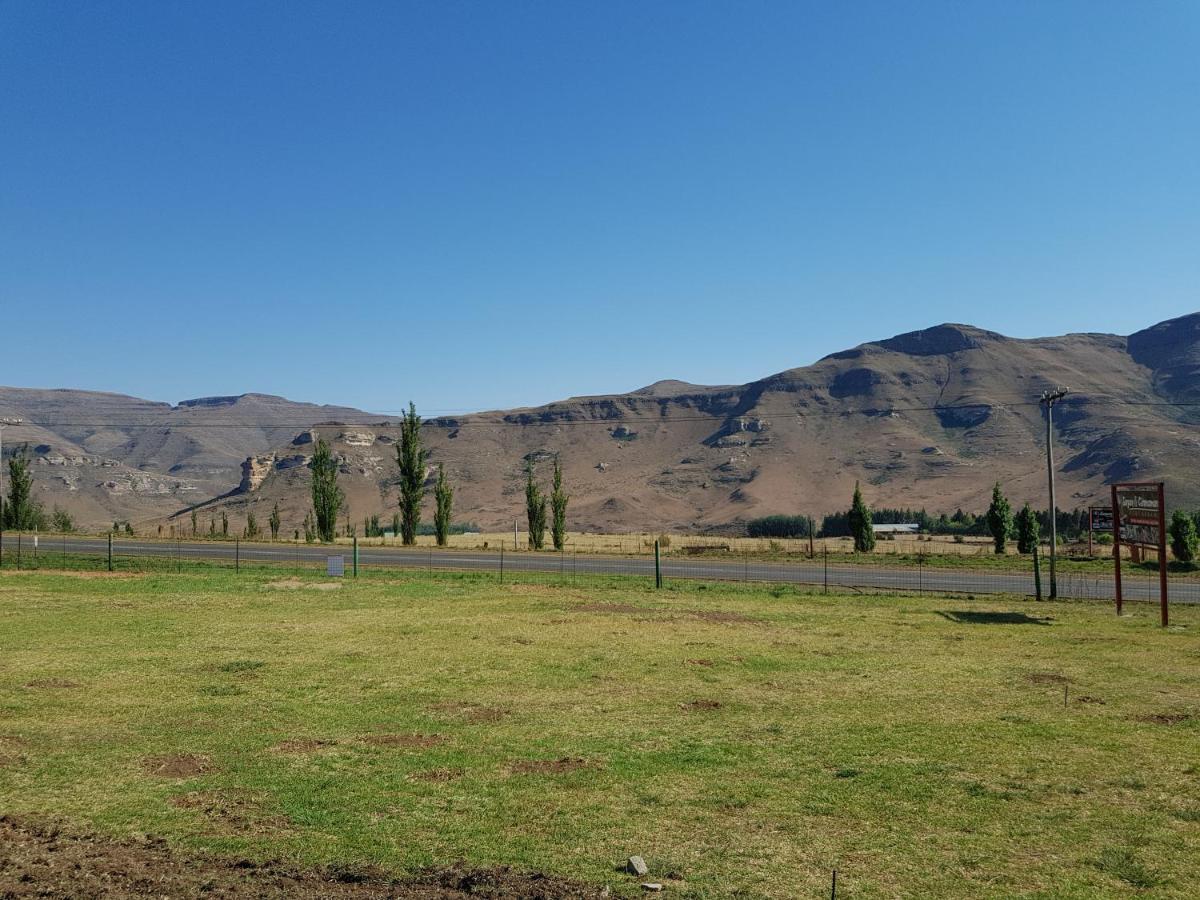 Willow Manor Clarens Εξωτερικό φωτογραφία